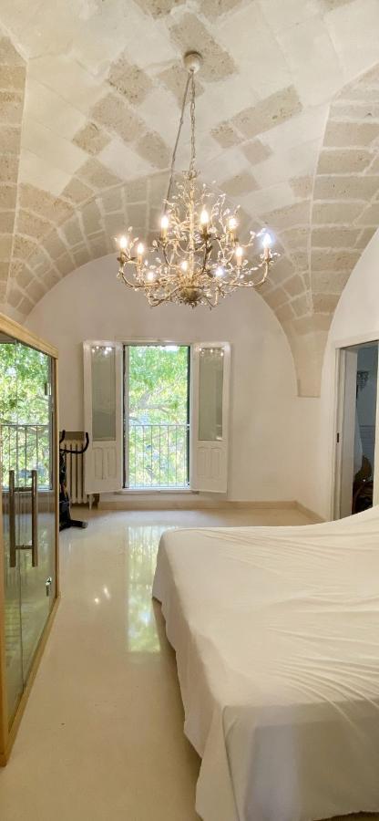 Villa Encantamiento - Dimora Gelsomino - Masseria Storica Nel Cuore Della Puglia Con Piscina Latiano Exterior photo