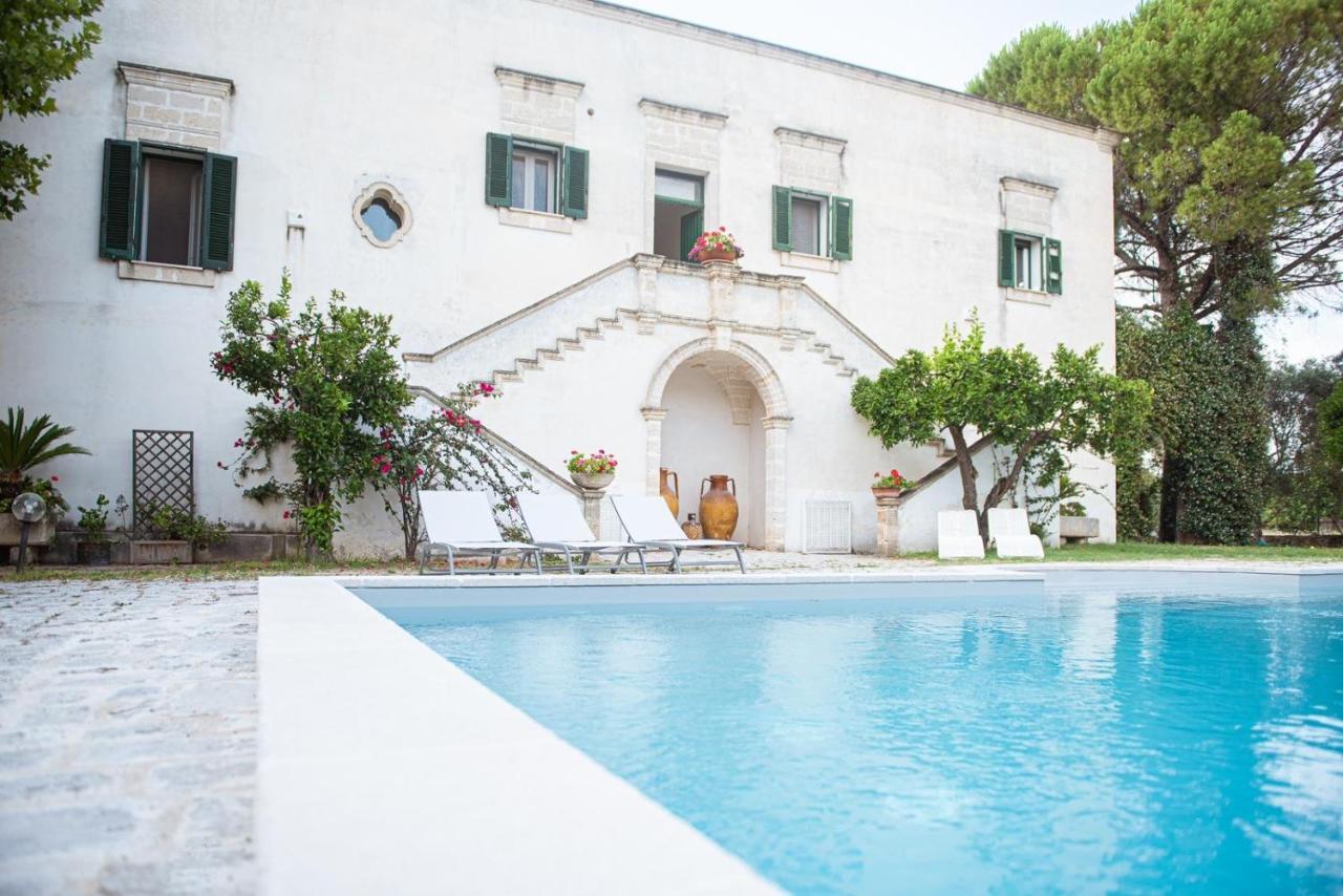 Villa Encantamiento - Dimora Gelsomino - Masseria Storica Nel Cuore Della Puglia Con Piscina Latiano Exterior photo